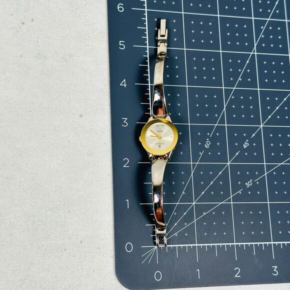 Berenger Watch Womens 23mm Round Two Tone Quartz Modern Classic New Battery - Picture 13 of 13